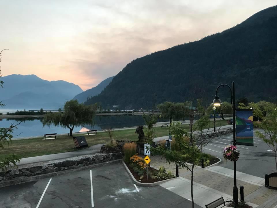 Spring Villa Hotel Harrison Hot Springs Exterior foto