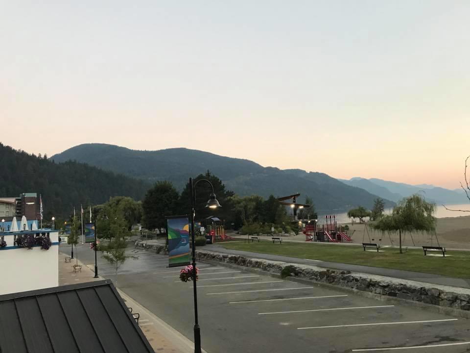 Spring Villa Hotel Harrison Hot Springs Exterior foto
